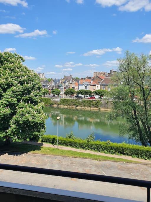 Le Studio Du Quai Charleville-Mézières Екстериор снимка